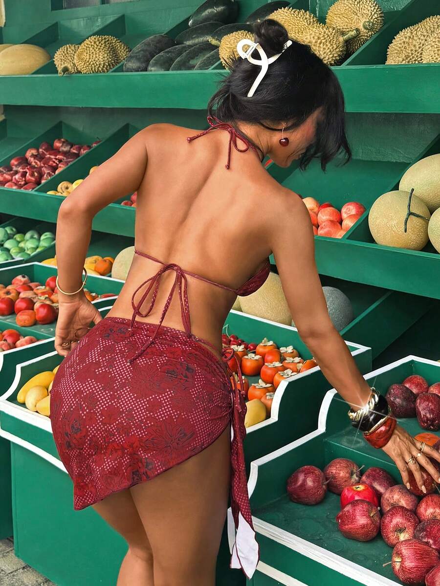 biquíni feminino, moda praia, biquíni conjunto três peças, biquíni estampado, saia pareô, biquíni estampa boho, top cortininha, cintura baixa, beachwear sensual, biquíni verão